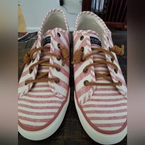 Sperry womens memory foam size 10M speakers. NWT